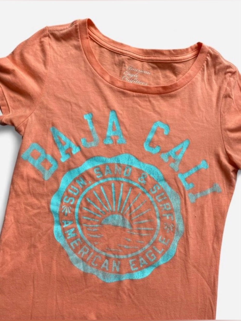 Y2k American Eagle Peachy Coral & Teal Fitted Baby Tee Baja Cali Surf - Picture 5 of 7